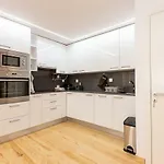 Seaside Duplex - 200m From The Beach! Cascais