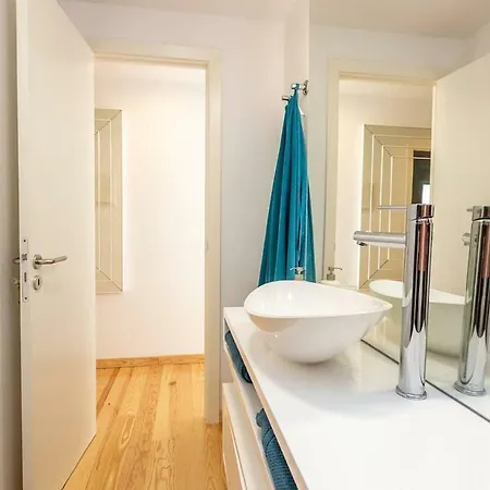 Seaside Duplex - 200m From The Beach! Apartamento Cascaes