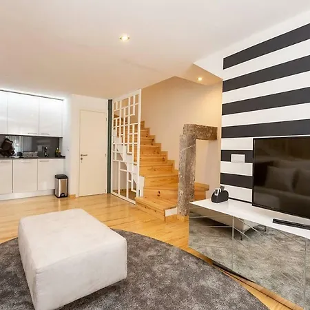 Seaside Duplex - 200m From The Beach! דירה